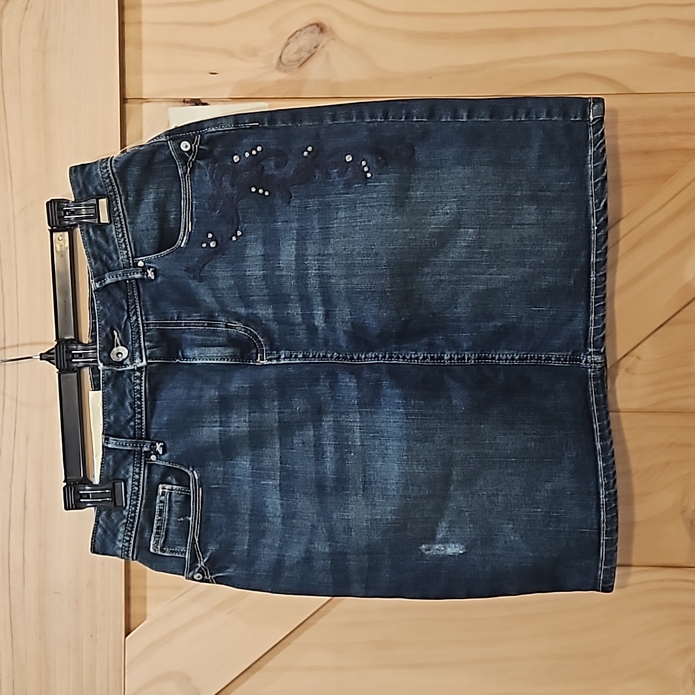 NWT | Sonoma Modern Fit Embroidered Detail Skirt | Size 4